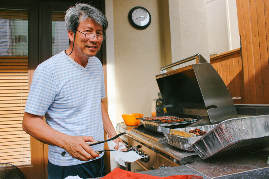 family-crawfish-boil-2014-7a